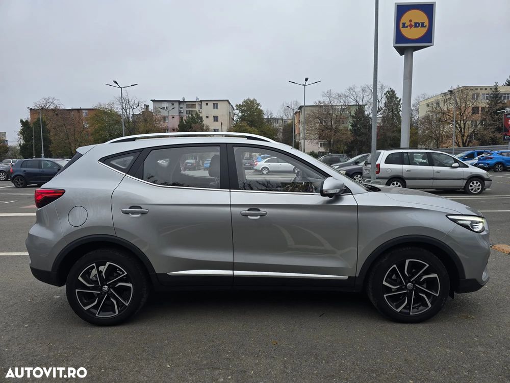 MG ZS - 3