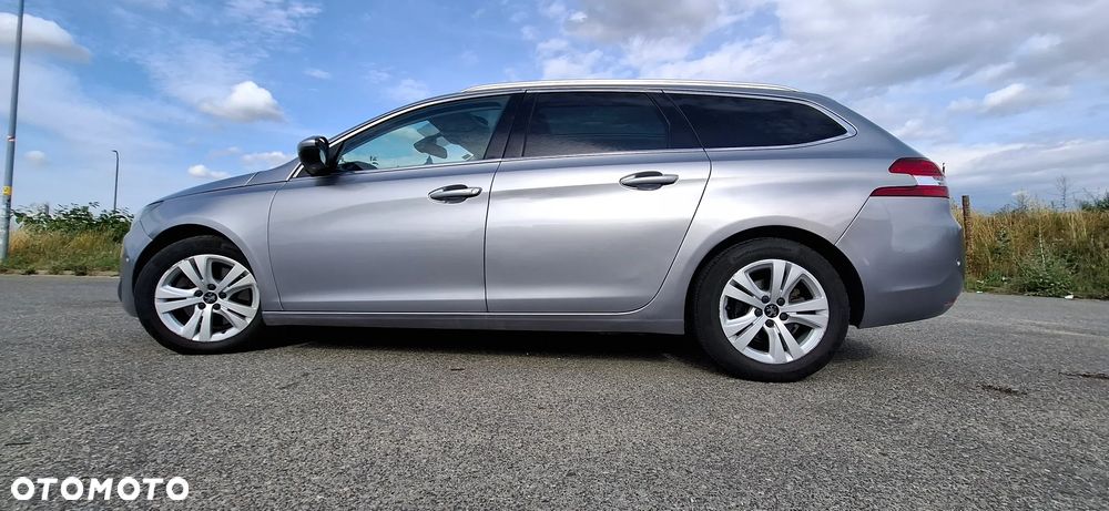 Peugeot 308 BlueHDi 150 Automatik Stop & Start Allure - 10