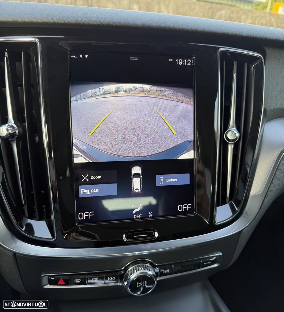 Volvo V60 2.0 D3 Momentum Plus Geartronic - 15