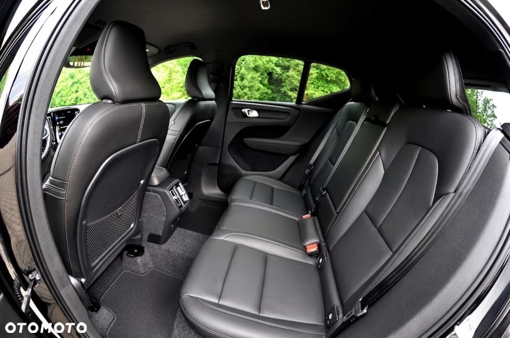 Volvo XC 40 T3 R-Design - 21
