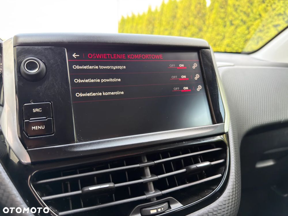 Peugeot 2008 PureTech 110 Stop&Start EAT6 GT-Line Edition - 39