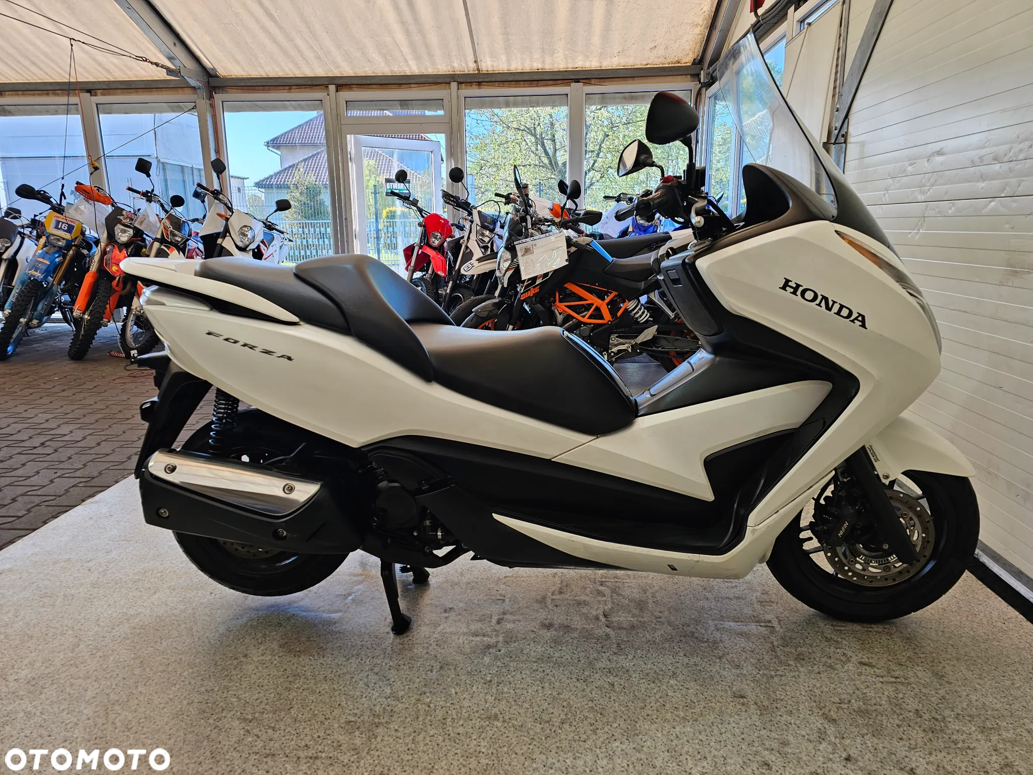 Honda NSS - 23