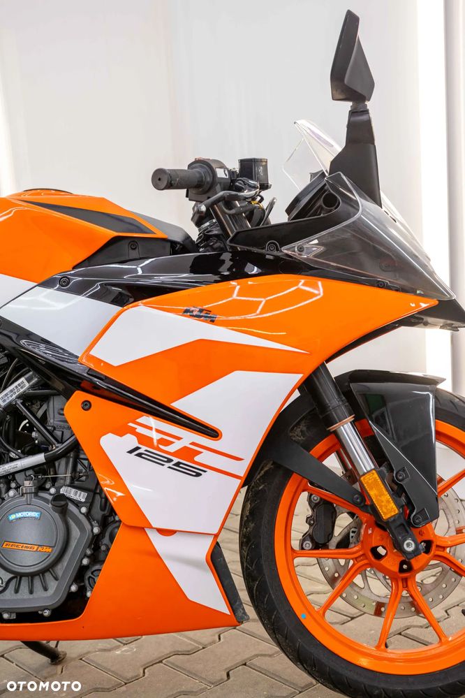 KTM RC 125 - 23