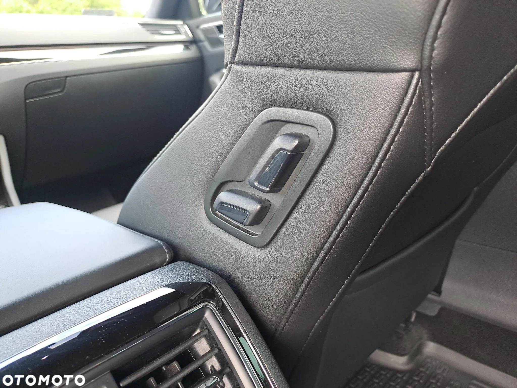 Skoda Superb 2.0 TSI 4x4 L&K DSG - 32