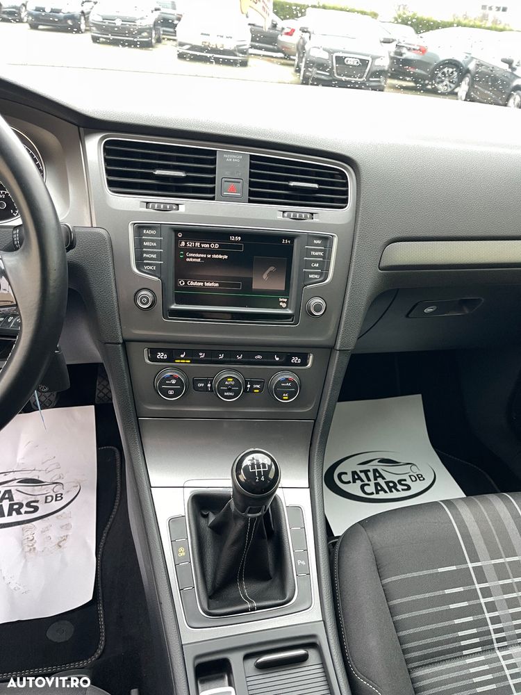 Volkswagen Golf 1.2 TSI BMT Comfortline - 35