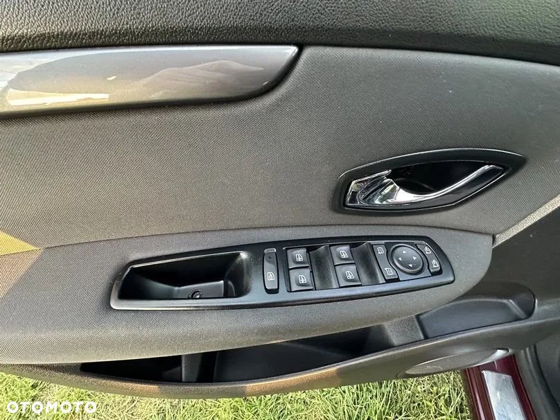 Renault Scenic 1.6 16V 110 LIMITED - 9