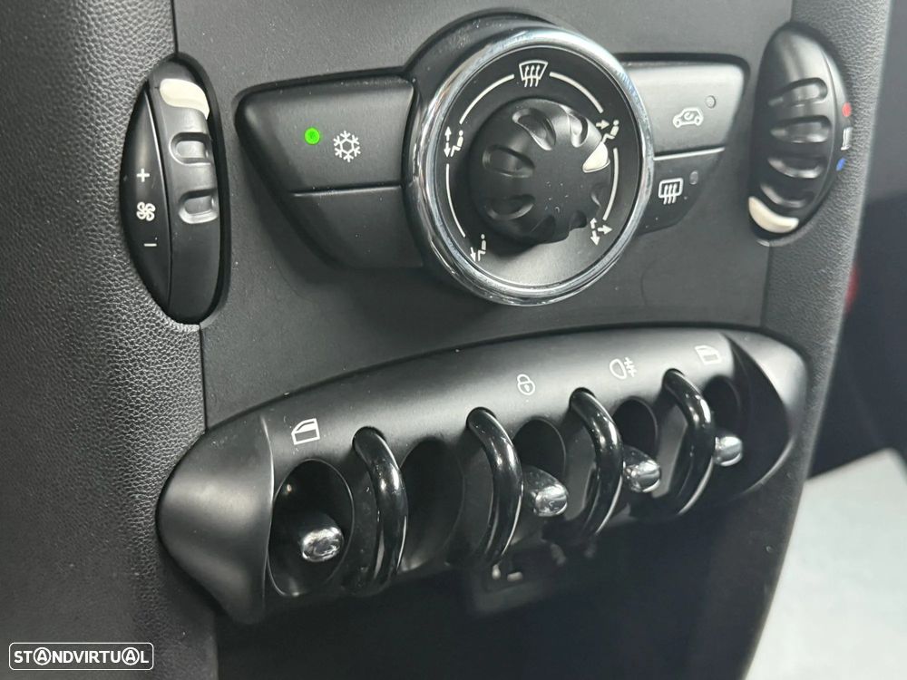 MINI Clubman Cooper D - 10