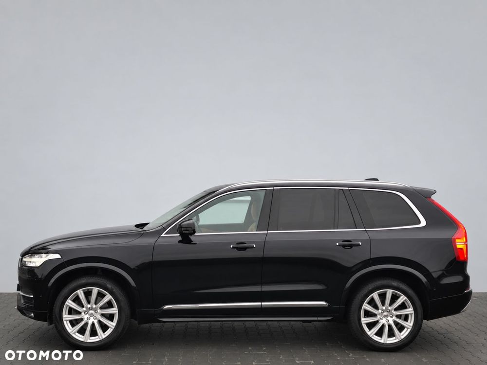 Volvo XC 90 - 8