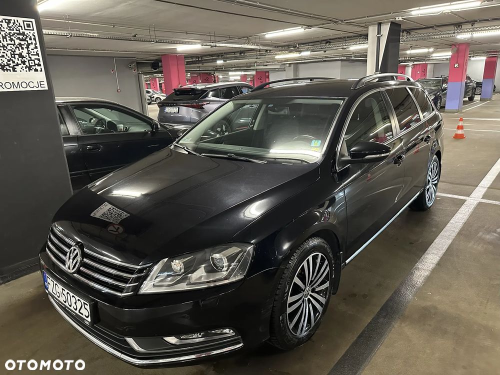 Volkswagen Passat - 1