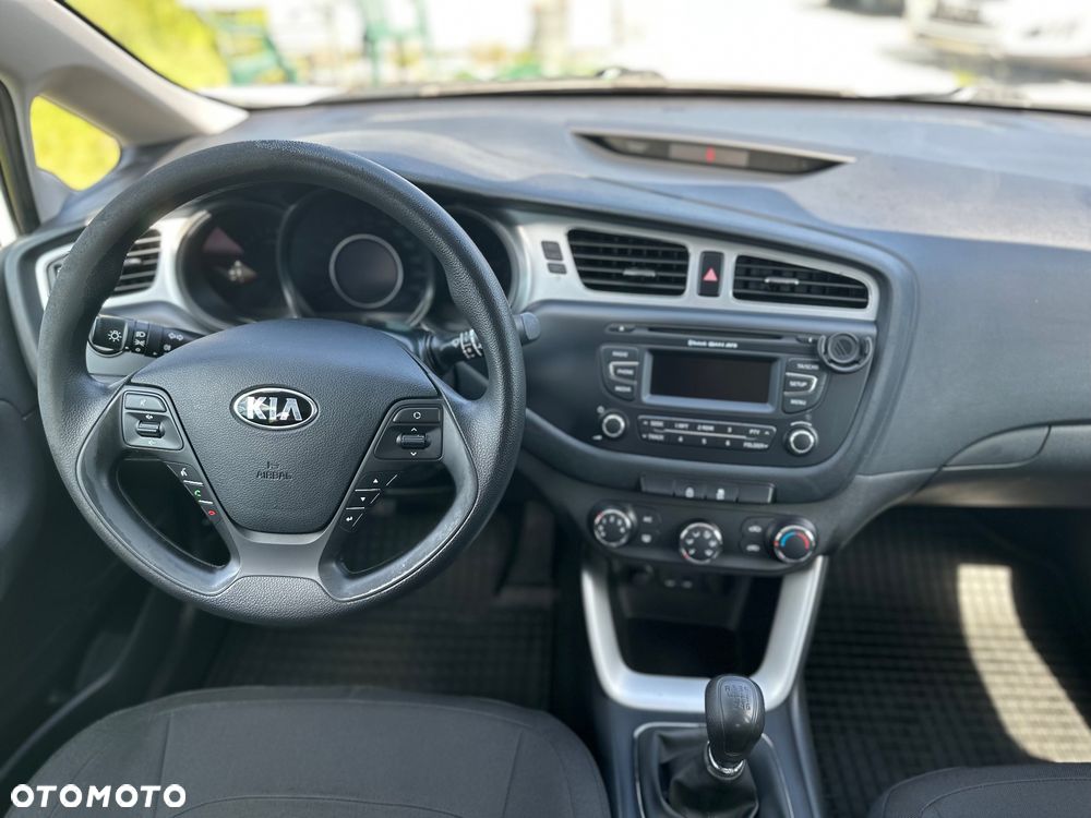 Kia Ceed - 19