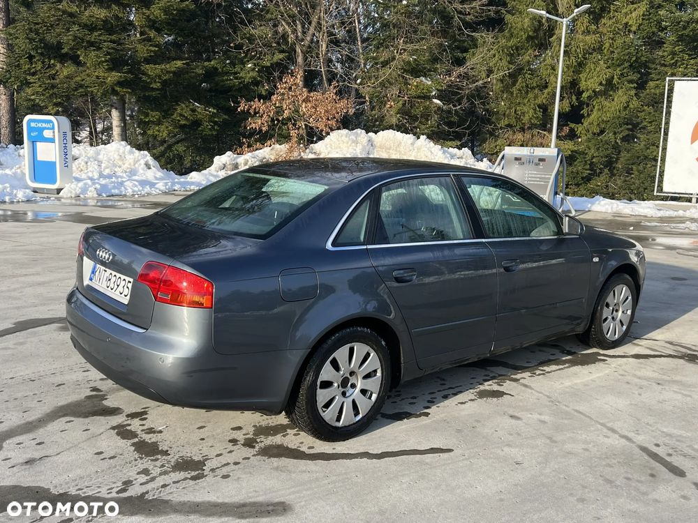 Audi A4 Limousine - 9