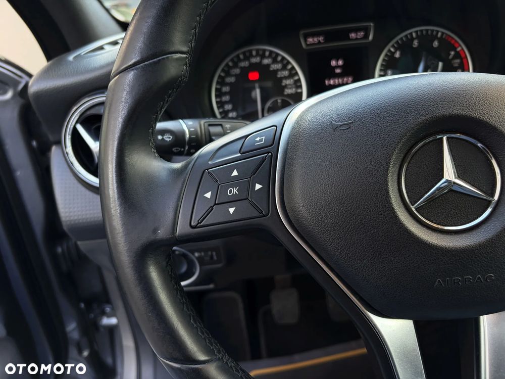 Mercedes-Benz Klasa A 200 (BlueEFFICIENCY) Urban - 23