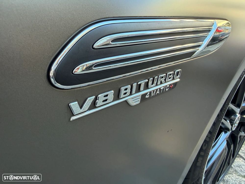 Mercedes-Benz SL 63 AMG 4Matic+ - 13