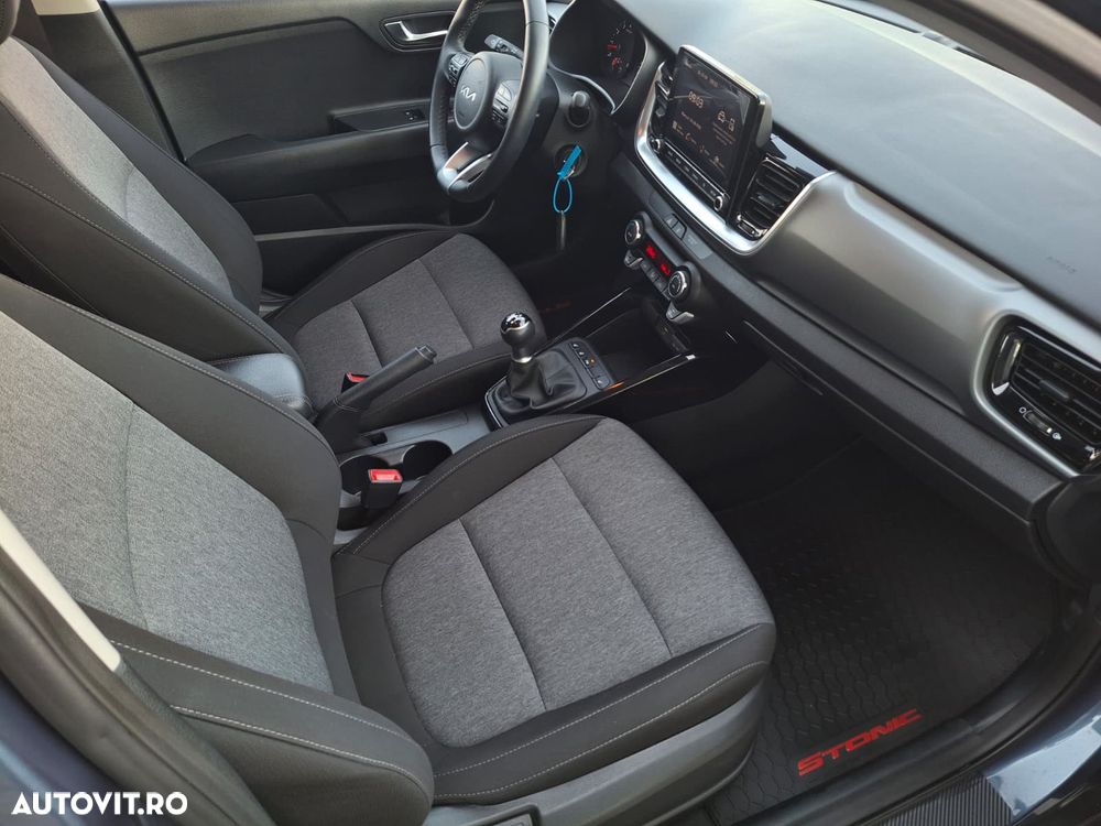 Kia Stonic - 12
