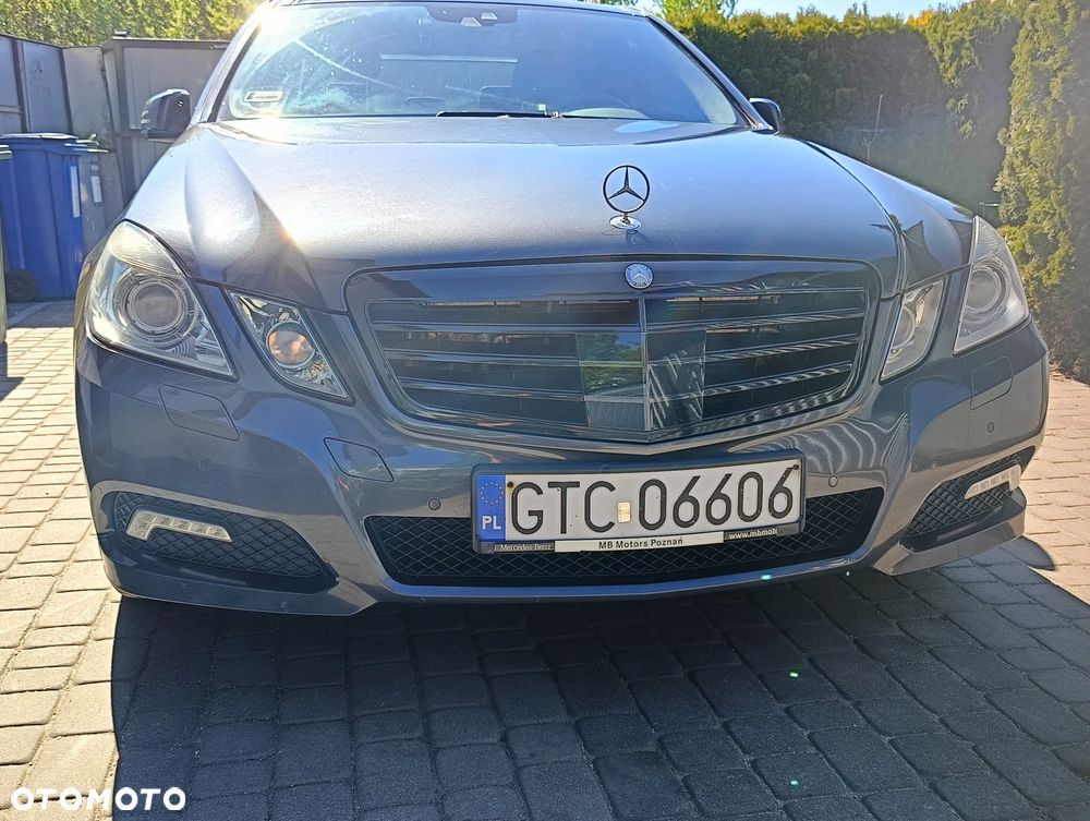 Mercedes-Benz Klasa E 350 CDI BlueEff Avantgarde - 19
