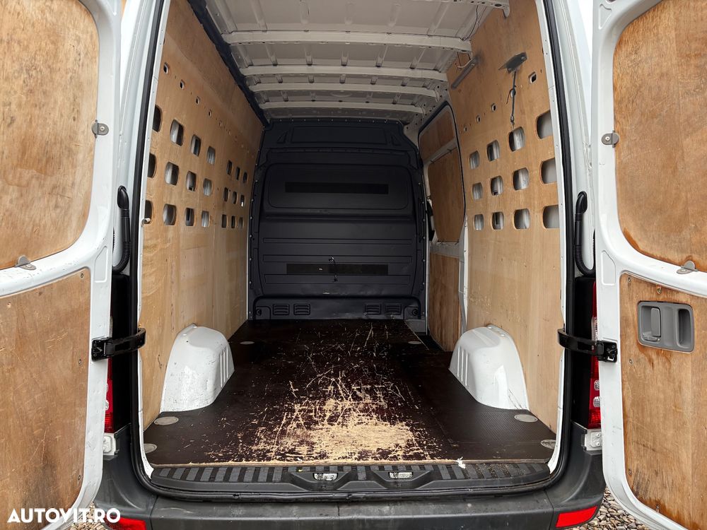 Mercedes-Benz Sprinter - 8
