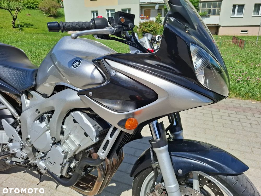 Yamaha FZ6 - 4