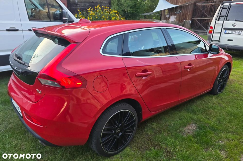 Volvo V40 T4 Momentum - 4