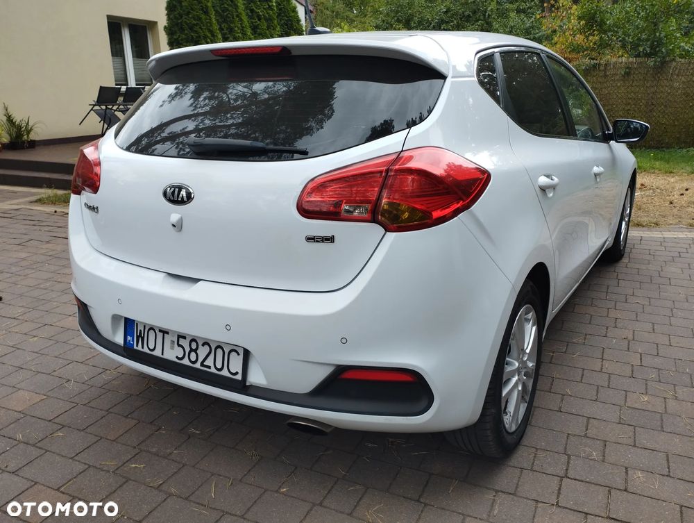 Kia Ceed Cee'd 1.6 CRDi XL - 4