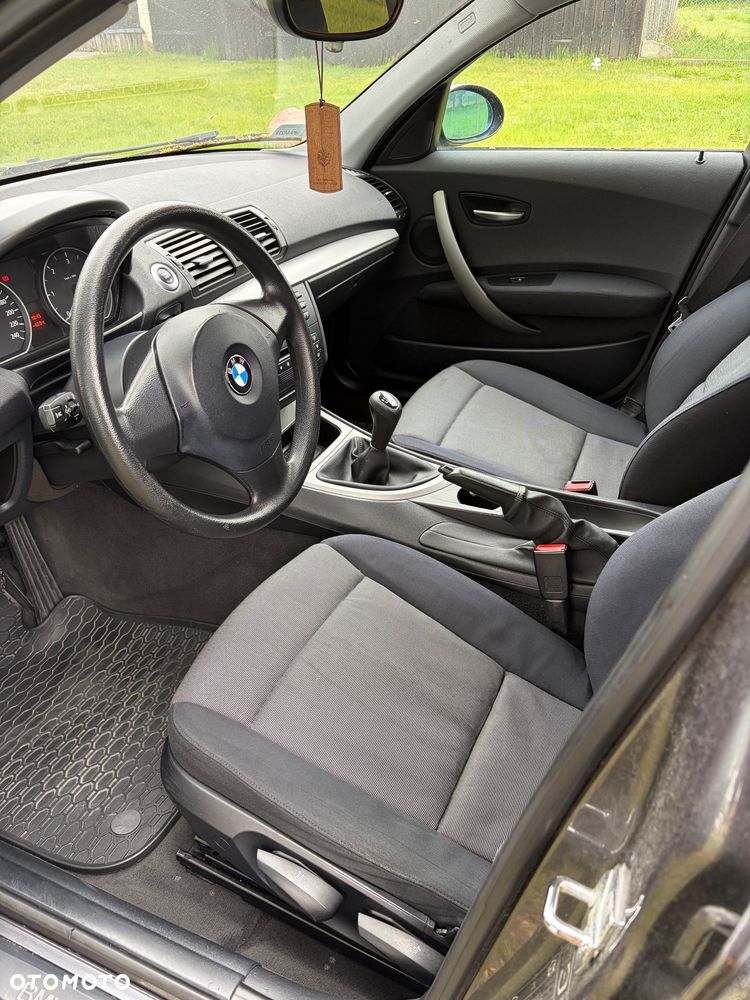 BMW Seria 1 118d - 6