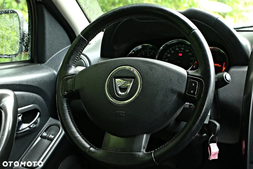 Dacia Duster TCe 125 4x2 Celebration - 34