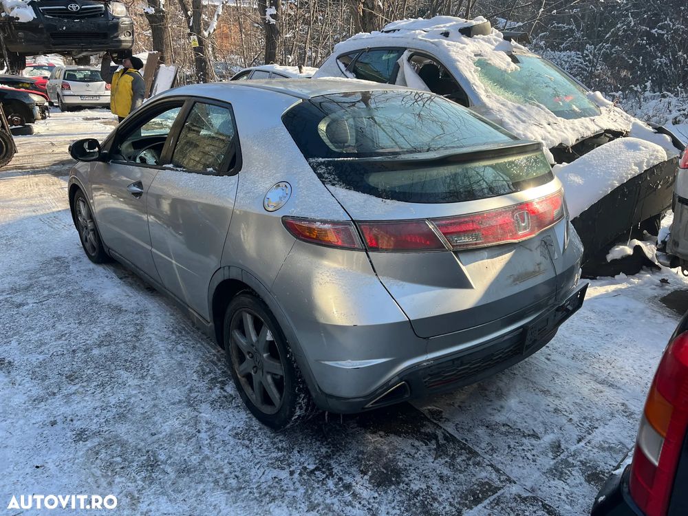 Dezmembrez Honda CIVIC 8 VIII 2006 gri argintiu 2,2 diesel - 9