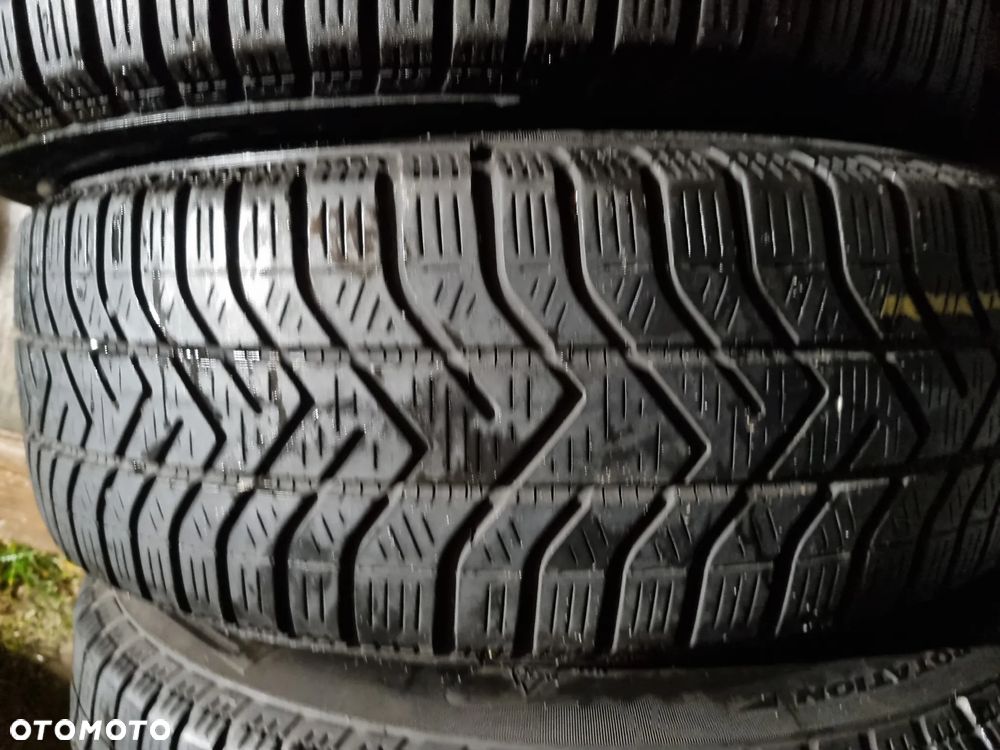 Opony Pirelli Winter 190 Snowcontrol Serie 3 185/60 R15 88T 2021r 5/4,5mm - 3