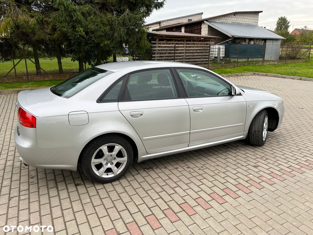 Audi A4 - 4