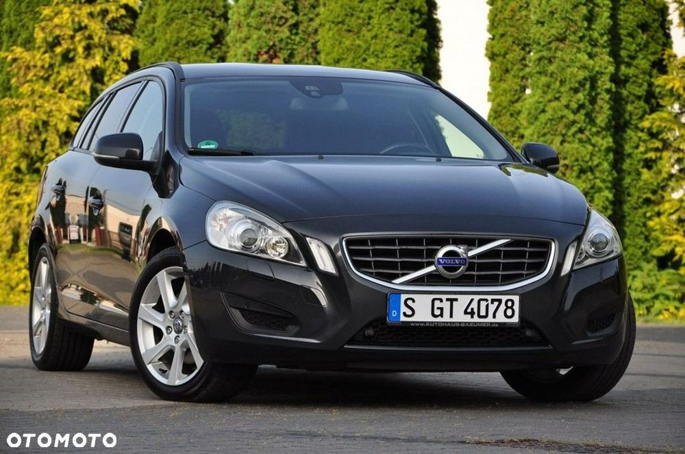 Volvo V60 D3 Momentum - 12