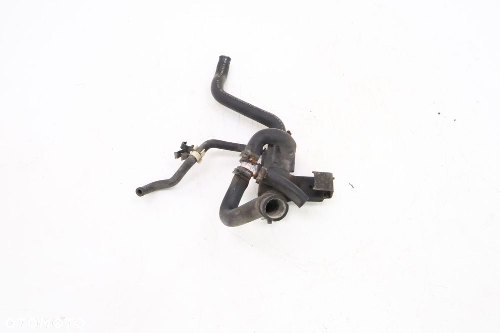 MERCEDES-BENZ W124 DODATKOWA POMPA WODY PRZEWODY 1243302214 - 1