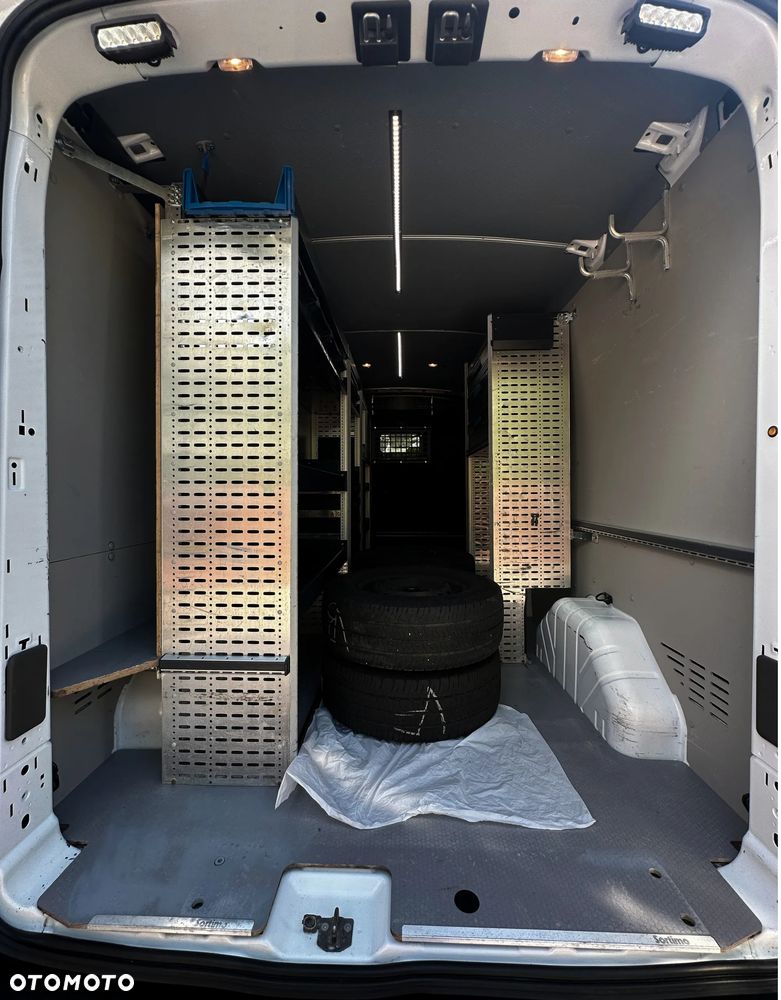 Ford Transit - 34