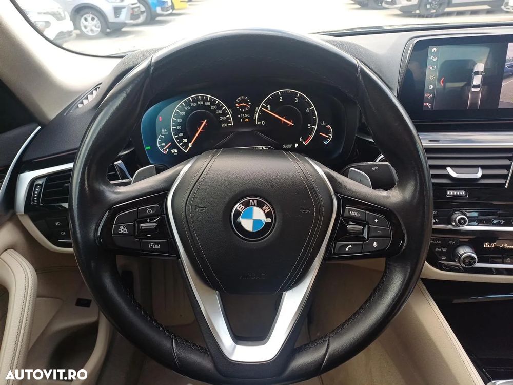BMW Seria 5 520d xDrive Aut. Luxury Line - 12