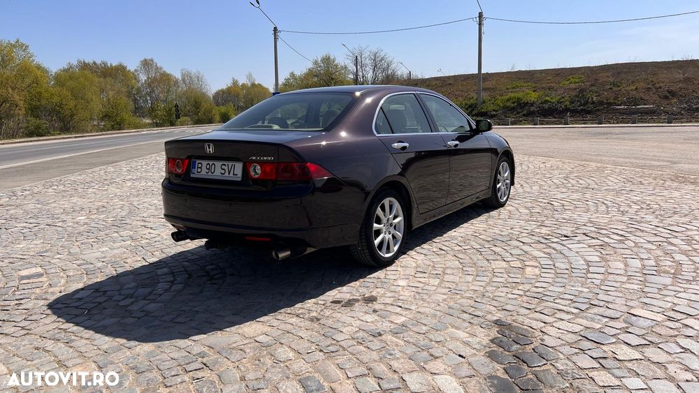 Honda Accord 2.4i Aut Exec - 15