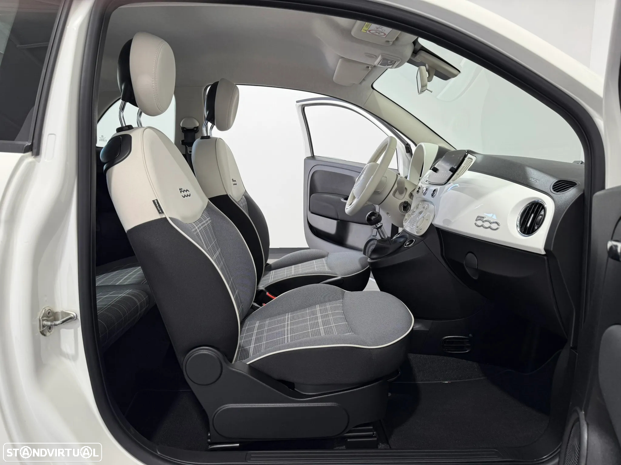 Fiat 500 1.0 Hybrid Lounge - 34