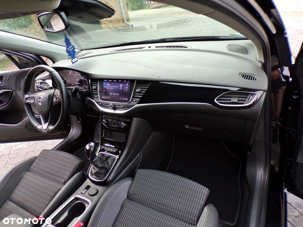 Opel Astra - 16