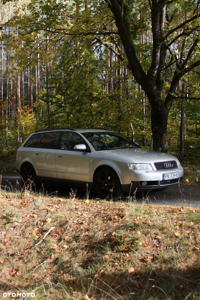 Audi A4 Avant 2.4 - 6