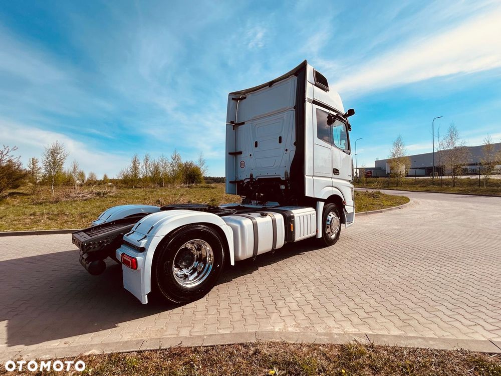 Mercedes-Benz Actros - 9