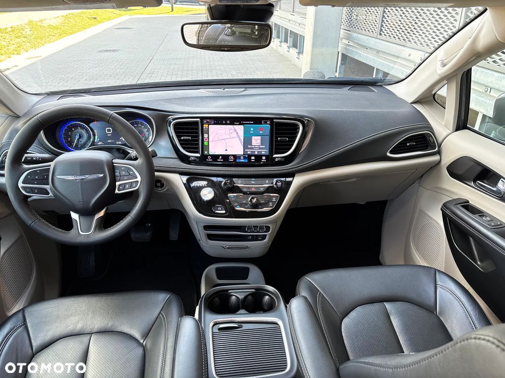 Chrysler Pacifica - 18