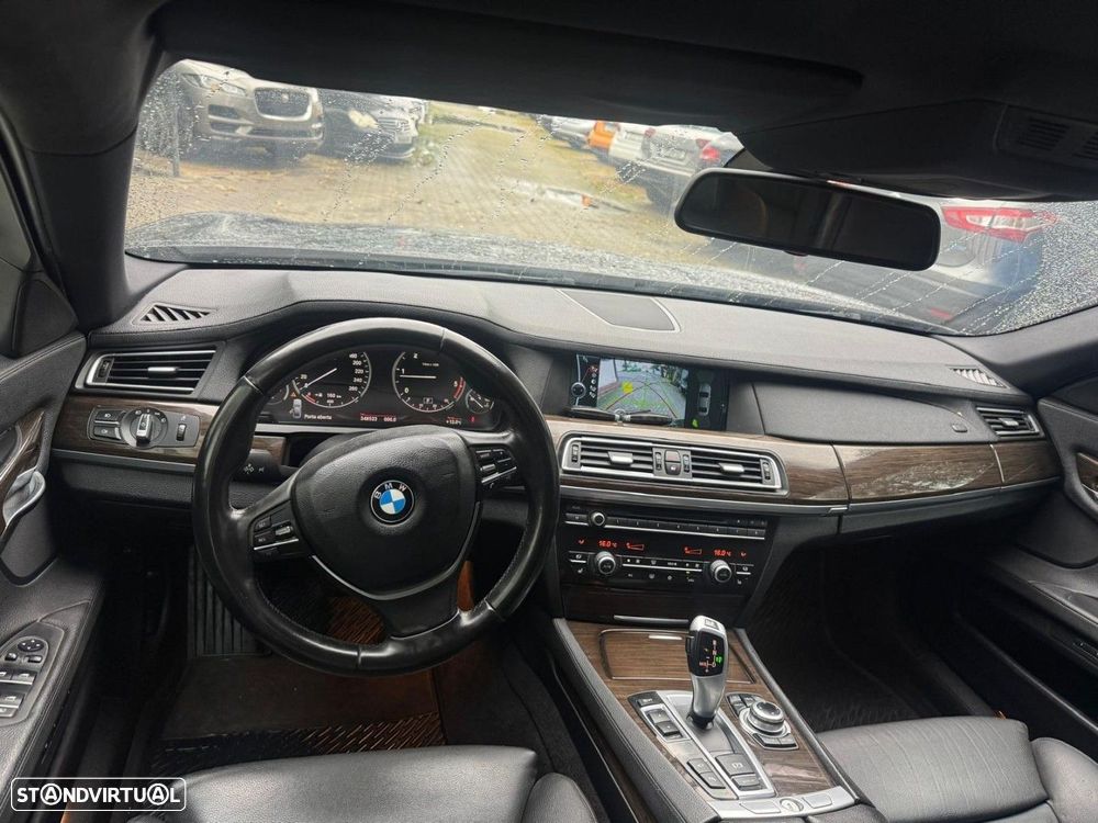 BMW 730 d Pack M - 10