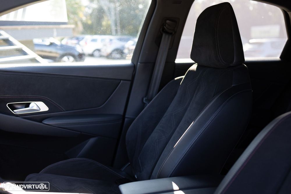 DS DS7 Crossback E-Tense Performance Line EAT8 - 33