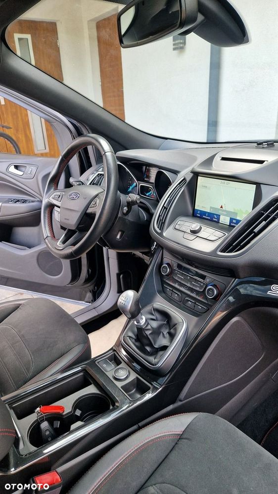 Ford Kuga - 30
