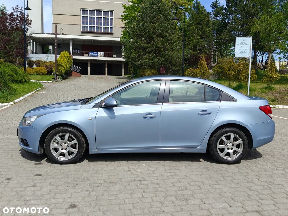 Chevrolet Cruze 2.0 LS - 5