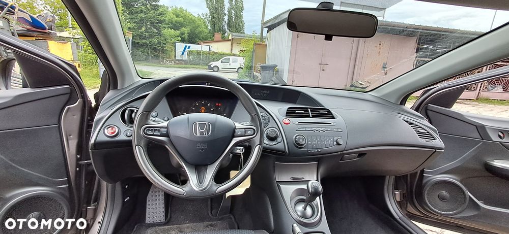 Mazda 3 1.6 Sport Active - 22