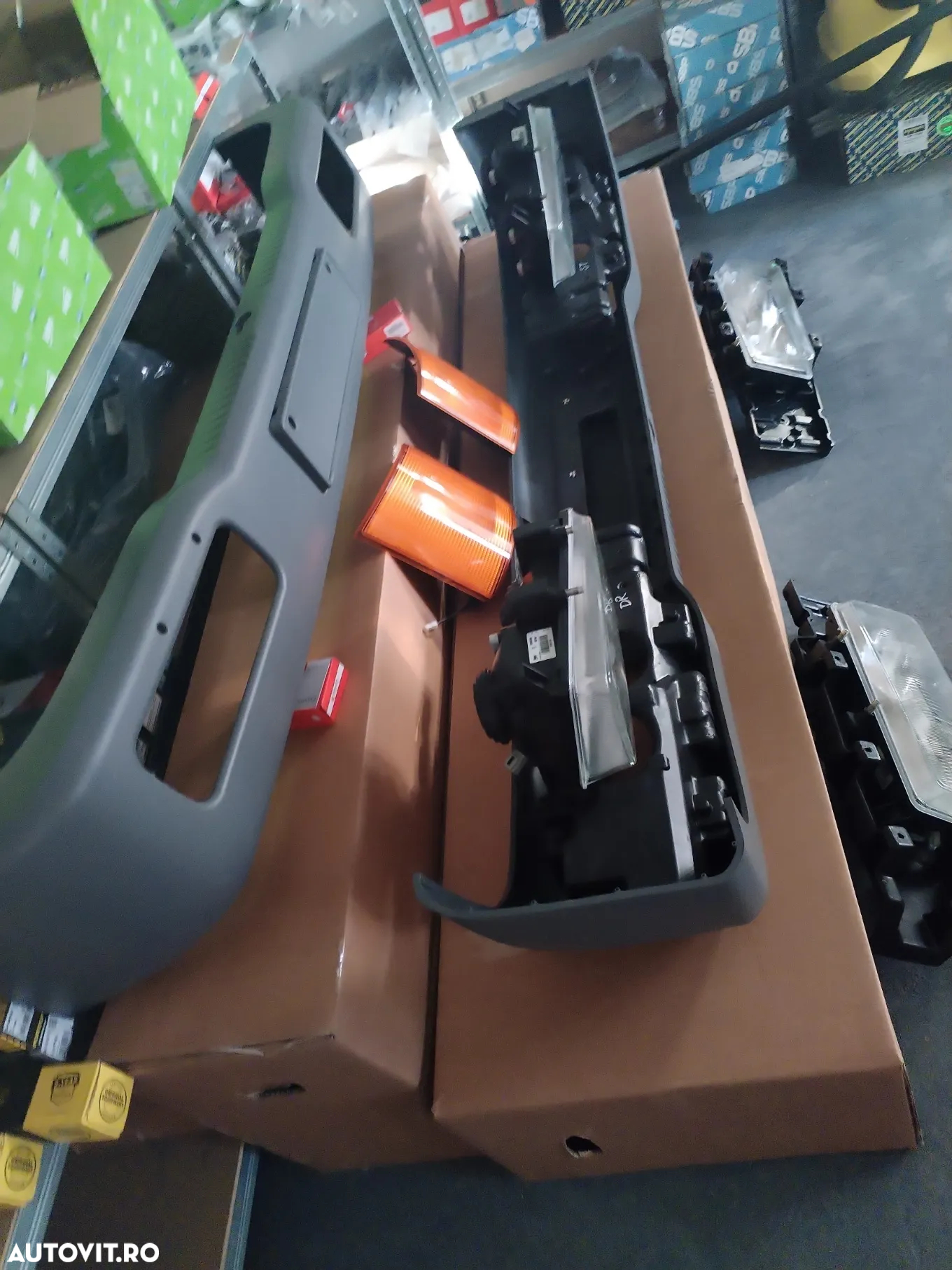 Bară Nissan Atleon model 2000-2015 FAR SEMNALIZATOR SCARA VAS STROPGEL SPRITIERA EXPNSIUNE BUCSA CABINA - 31