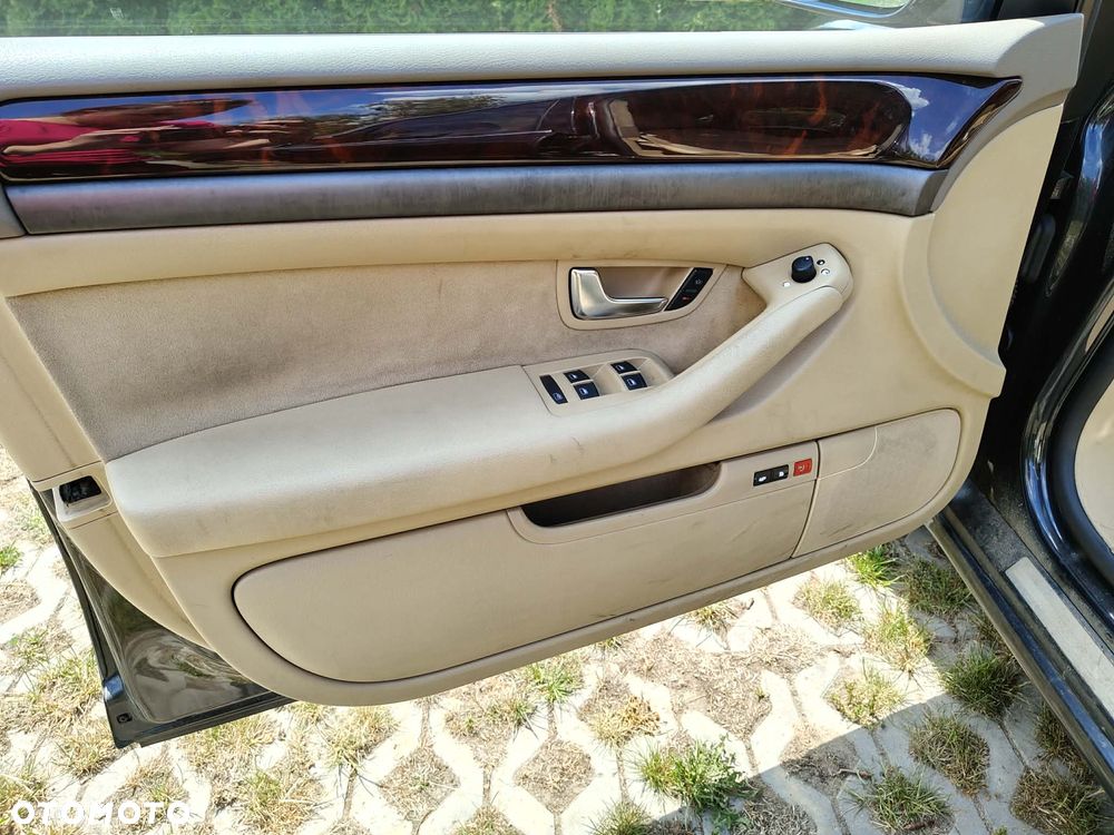 Audi A8 4.2 Quattro Langversion - 4