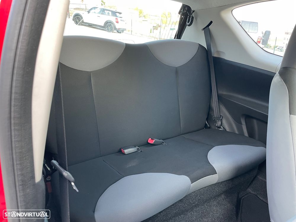 Peugeot 107 1.0 Trendy - 9