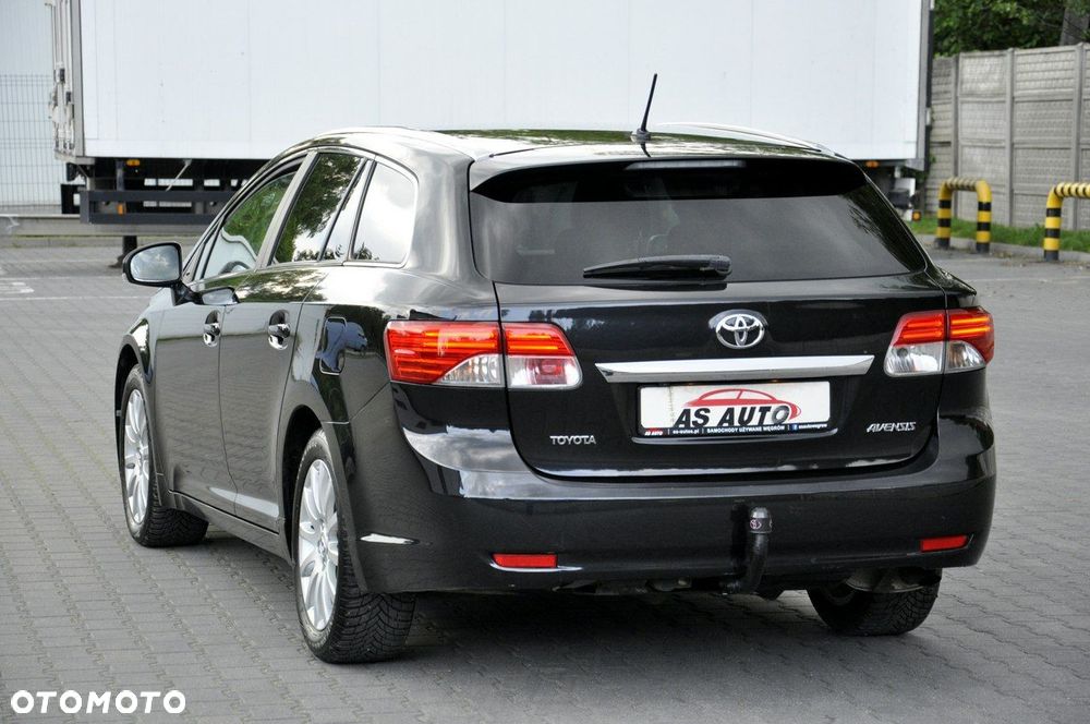 Toyota Avensis 1.8 Executive - 4