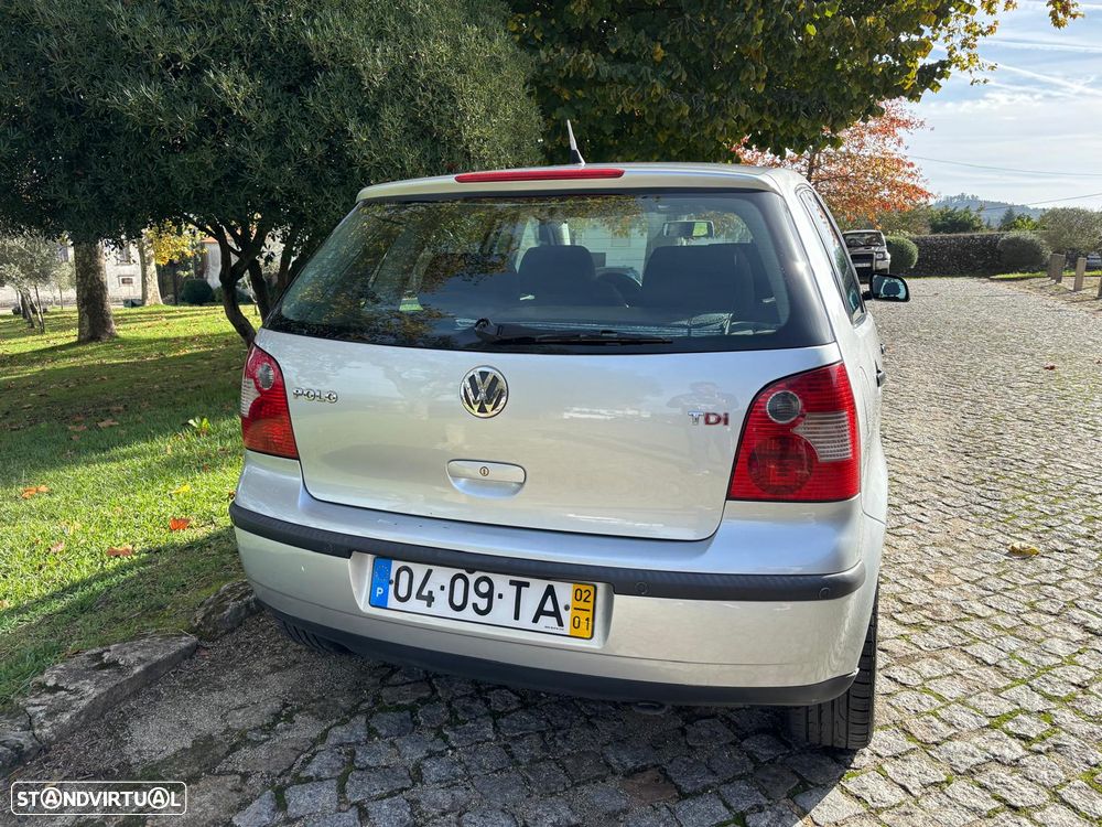 VW Polo 1.4 TDi Confortline - 4