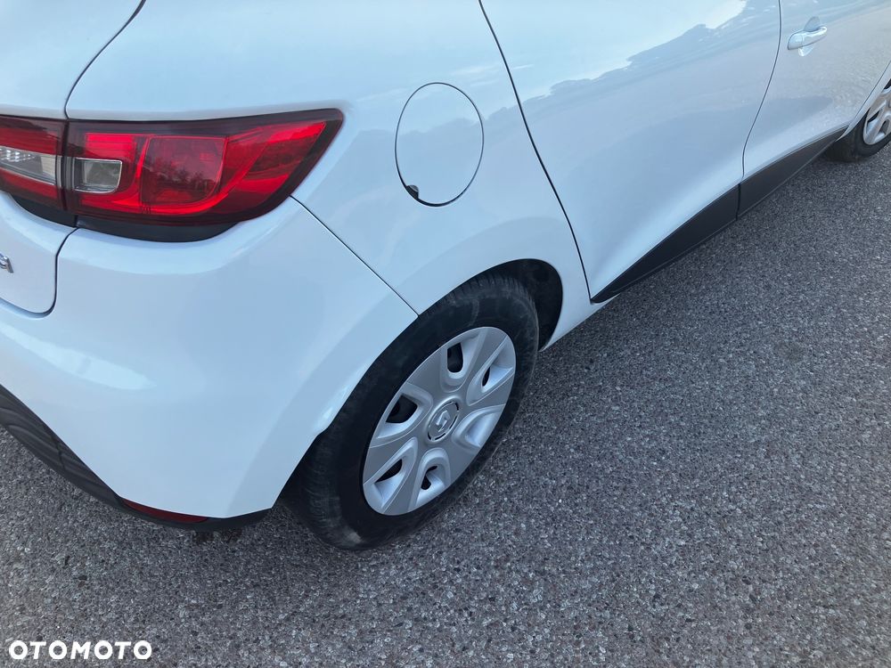 Renault Clio - 15