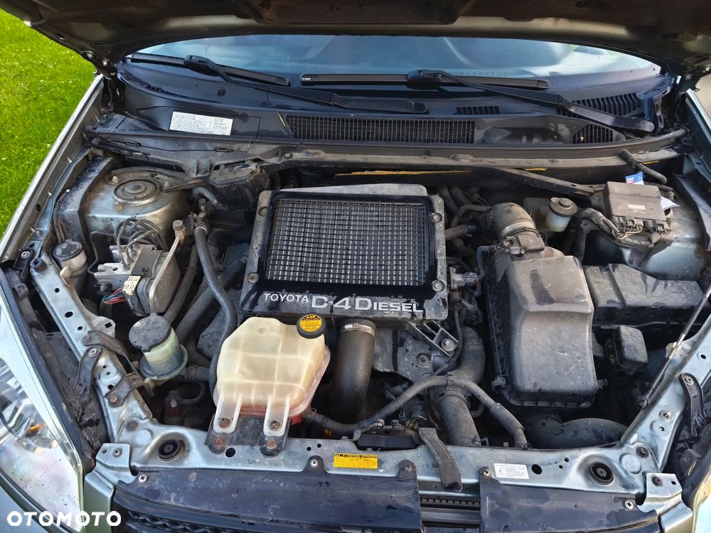 Toyota RAV4 2.0 D-4D 4x4 - 23